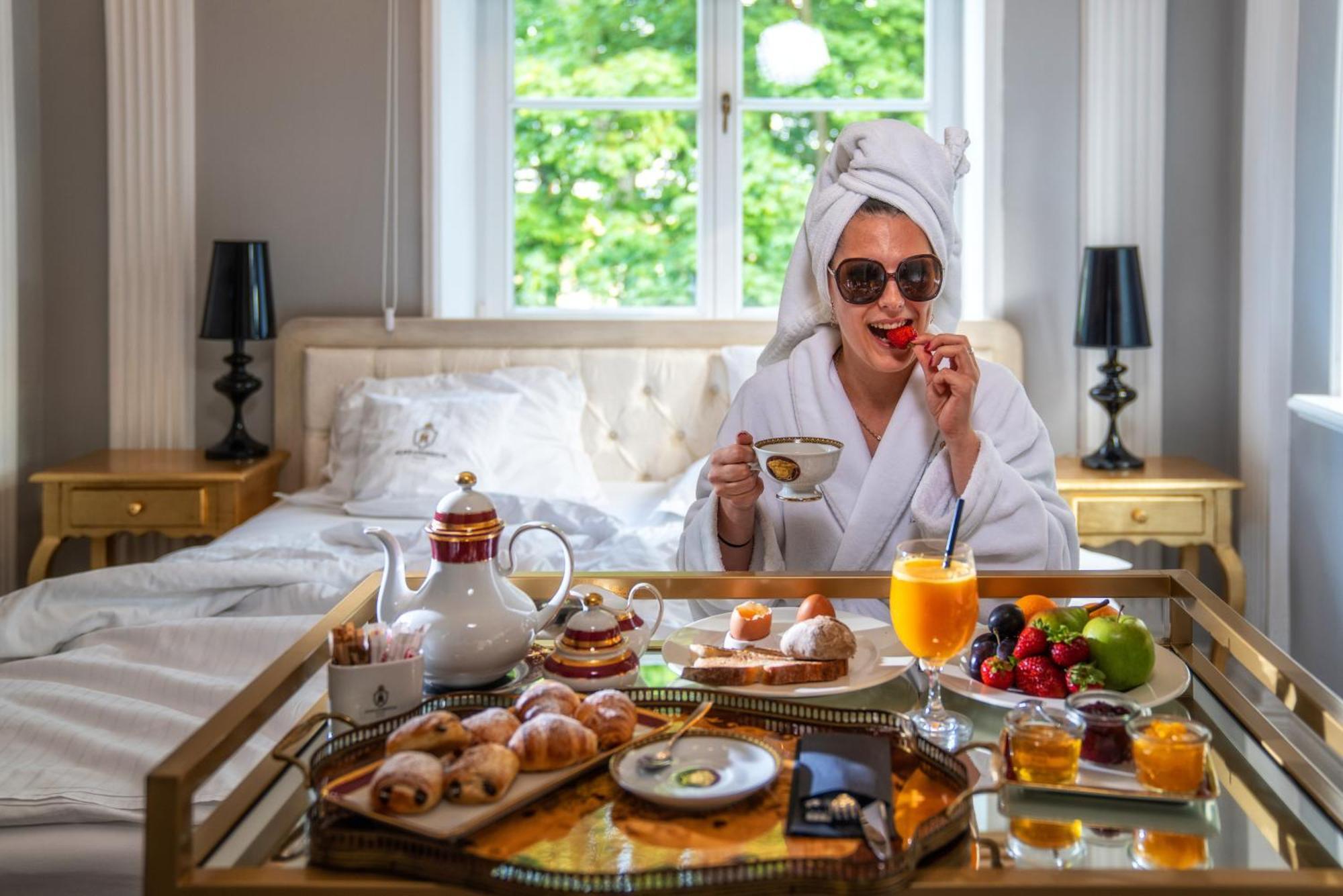 Hotel Palac Alexandrinum Krubki المظهر الخارجي الصورة