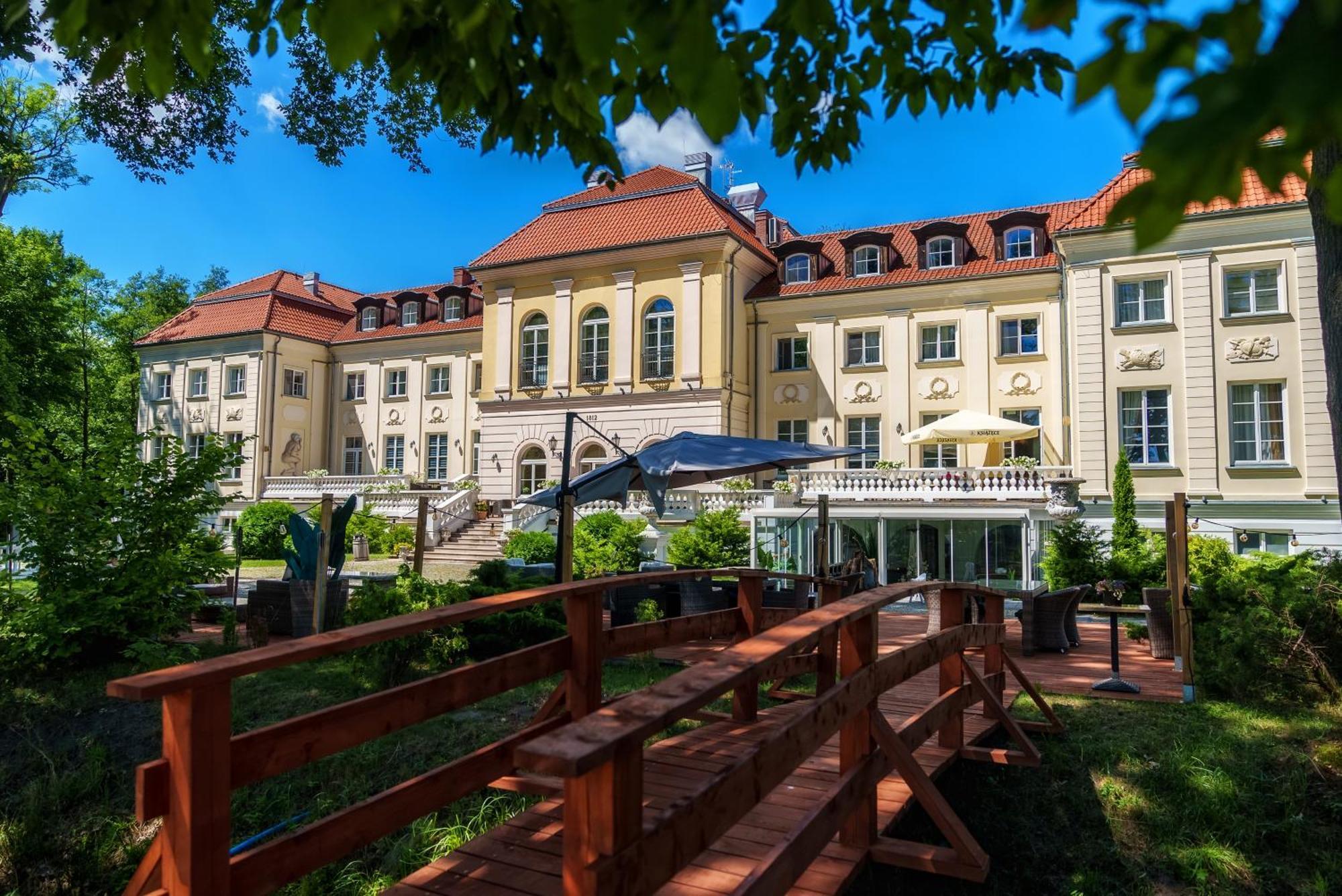 Hotel Palac Alexandrinum Krubki المظهر الخارجي الصورة